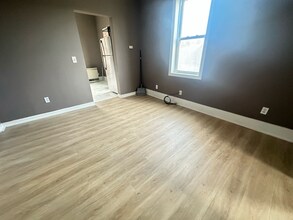 12 Dawson St in Milton, NH - Building Photo - Building Photo