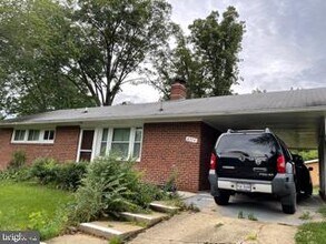 6710 Hopewell Ave in Springfield, VA - Building Photo - Building Photo
