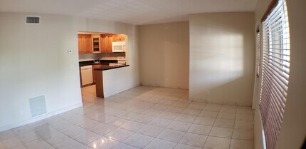 4891 Sable Pine Cir in West Palm Beach, FL - Building Photo - Building Photo