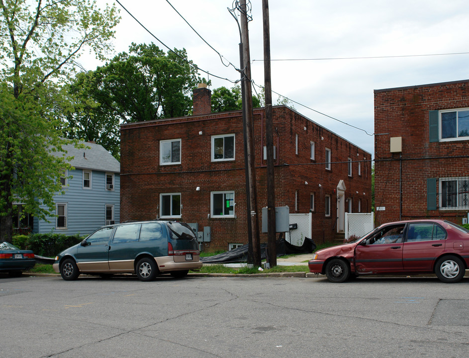 3115 Newton St NE in Washington, DC - Building Photo