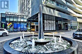90 Queens Wharf Rd in Toronto, ON - Building Photo - Building Photo