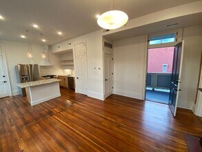 1928 Colerain Ave, Unit 5 in Cincinnati, OH - Building Photo - Building Photo