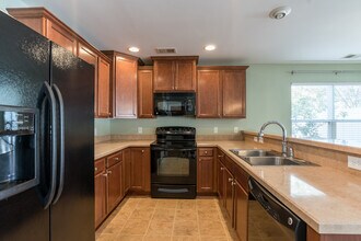 101 Davila St in Hinesville, GA - Building Photo - Building Photo