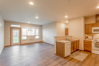 Olive Court in Spokane Valley, WA - Foto de edificio - Interior Photo