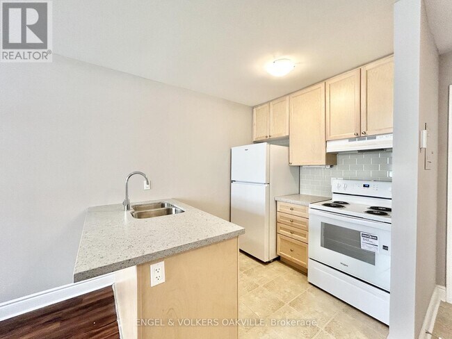 property at 9 Thirty Third St