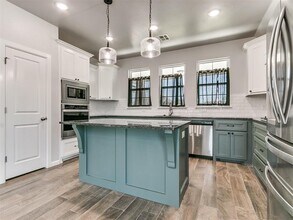 2503 Charlton Dr in Norman, OK - Building Photo - Building Photo