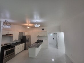 10345 SW 209th Ln in Cutler Bay, FL - Building Photo - Building Photo