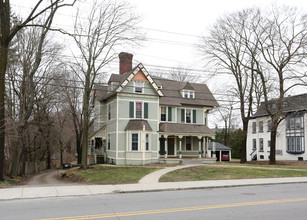 227 Broadway in Norwich, CT - Building Photo - Building Photo