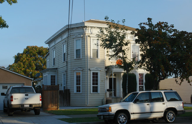 711 Jackson St in San Jose, CA - Building Photo - Building Photo