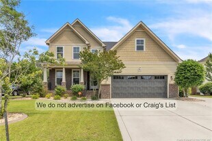 7048 Mariners Landing Drive in Fayetteville, NC - Building Photo