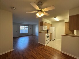 2350 Bering Dr in Houston, TX - Building Photo