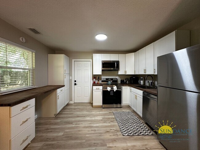 110 Hawkins Rd in Fort Walton Beach, FL - Building Photo - Building Photo
