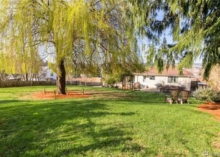 504 Hazel Ave N in Kent, WA - Foto de edificio - Building Photo