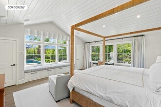 11 Hillside Dr in Shelter Island, NY - Building Photo - Building Photo