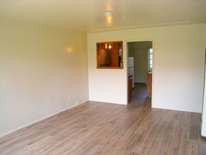 College Apartments in Fresno, CA - Building Photo - Building Photo