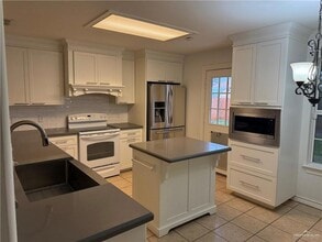 3836 Frontier Dr in Edinburg, TX - Building Photo - Building Photo
