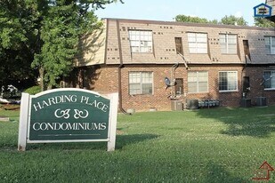 441 Harding Pl in Nashville, TN - Building Photo