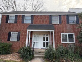 1076 Nichols Dr in Raleigh, NC - Building Photo