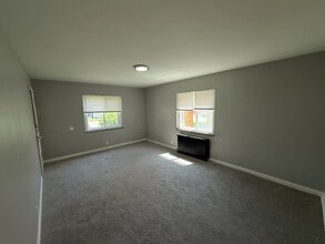 3135 Mozart Ave in Cincinnati, OH - Building Photo - Building Photo