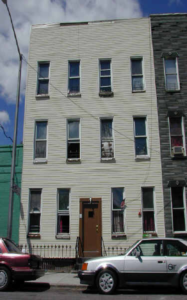 161 Troutman St in Brooklyn, NY - Building Photo