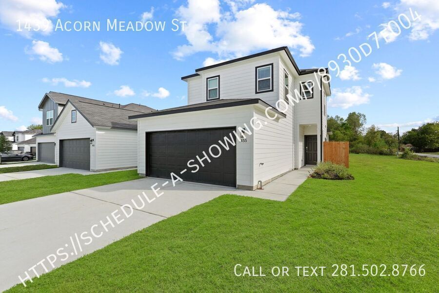 1439 Acorn Meadow St in Houston, TX - Building Photo