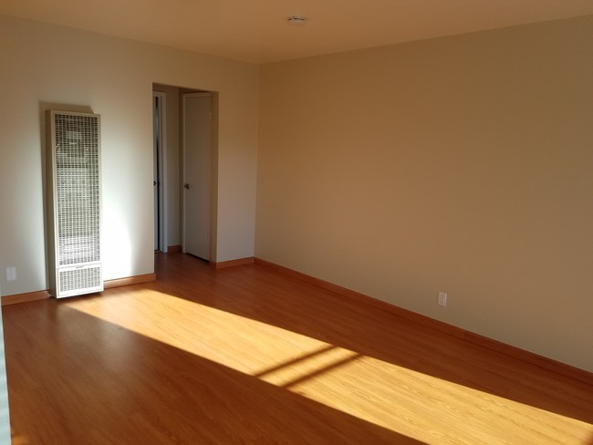 Belaire Apts, Santa Clara in Santa Clara, CA - Building Photo - Building Photo