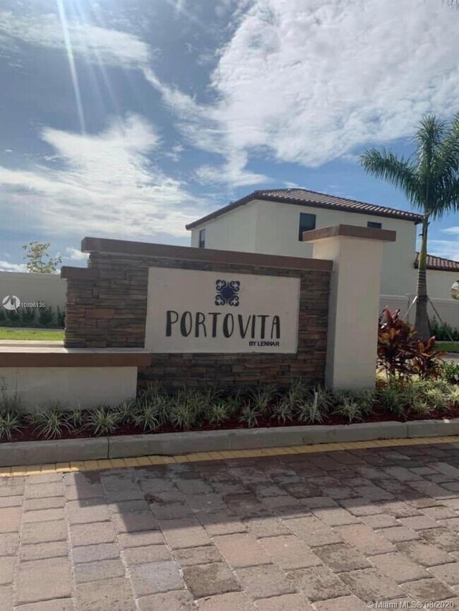 2424 SE 3rd St in Homestead, FL - Foto de edificio - Building Photo
