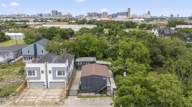 property at 6810 Del Rio St