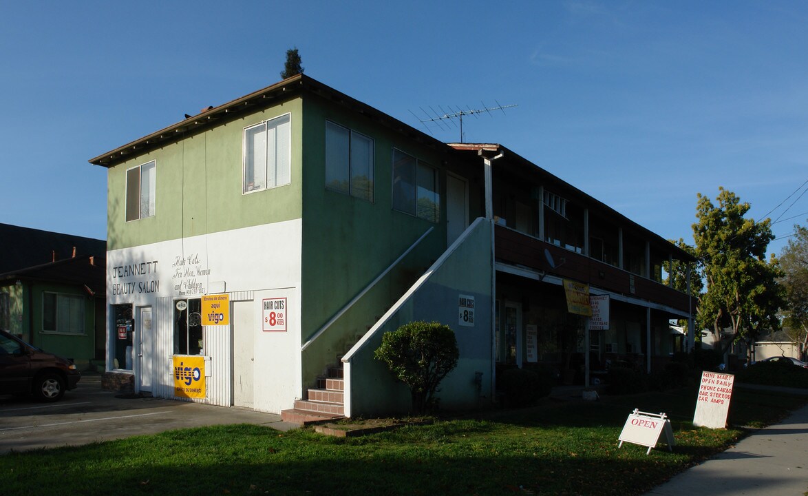 992 E Taylor St in San Jose, CA - Foto de edificio