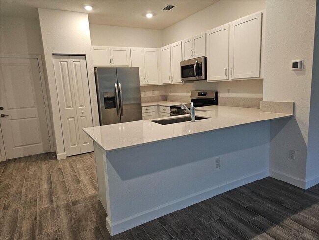 property at 4354 Hammock Grove Dr