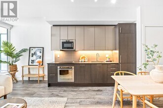 403-403 Church St in Toronto, ON - Building Photo - Building Photo