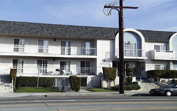 Villa Andalucia in Van Nuys, CA - Foto de edificio - Building Photo