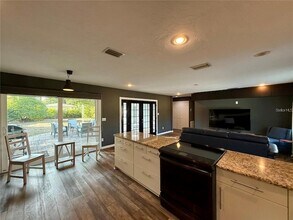 2126 Craft Ln in Sarasota, FL - Building Photo - Building Photo