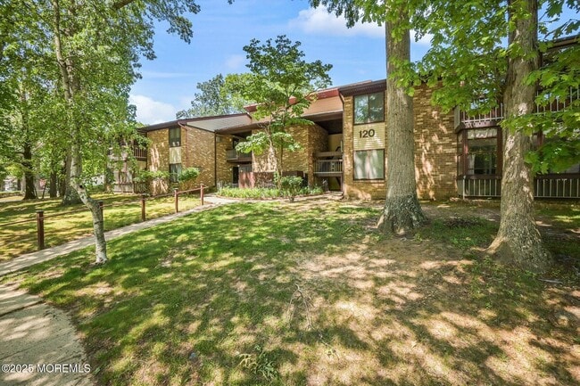 property at 120 Amberly Dr