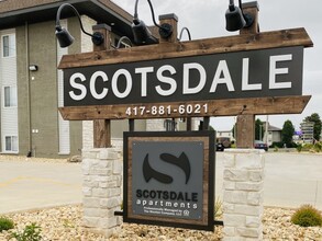 Scotsdale in Springfield, MO - Building Photo - Building Photo