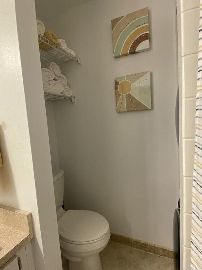 608 Windrush Bay Dr in Tarpon Springs, FL - Building Photo - Building Photo