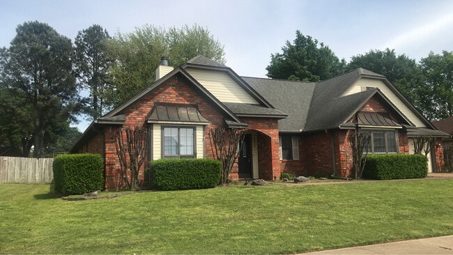 property at 10617 Jenny Lind Rd