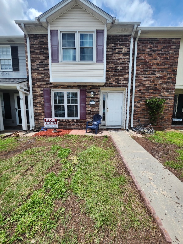 property at 721 Ralston Ct