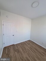 604 E Indiana Ave in Philadelphia, PA - Building Photo