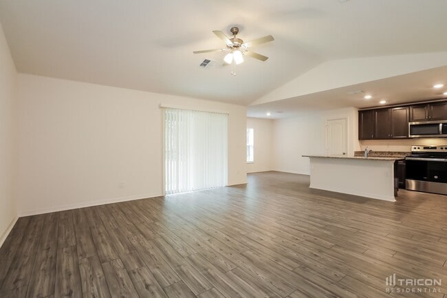 34 Raemond Ln in Palm Coast, FL - Building Photo - Building Photo