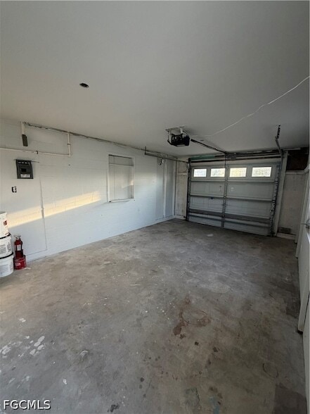 14713 Kimberly Ln, Unit 3 in Ft. Myers, FL - Foto de edificio - Building Photo