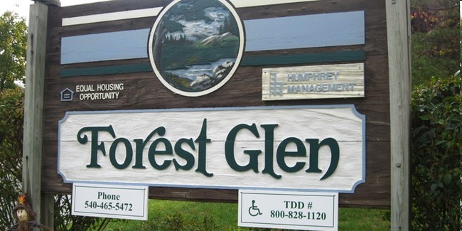 Forest Glen in Strasburg, VA - Foto de edificio - Building Photo