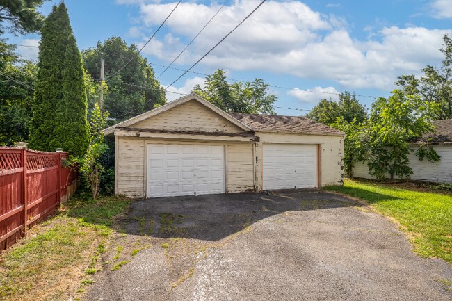112-114-114 Fairview Ave in Rochester, NY - Building Photo - Building Photo