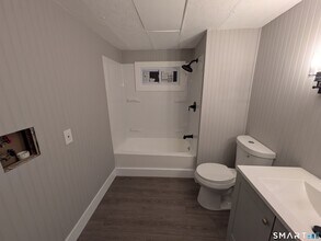 183 N Main St in Branford, CT - Building Photo - Building Photo