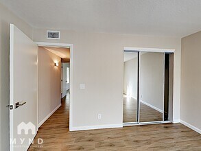 2522 T St in Sacramento, CA - Foto de edificio - Building Photo