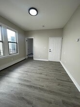 128 Wilkinson Ave, Unit 3R in Jersey City, NJ - Building Photo - Building Photo