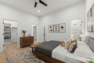 5903 Doolittle Blvd in Houston, TX - Foto de edificio - Building Photo