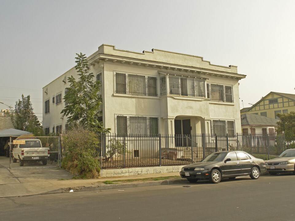 1308 S Van Ness Ave in Los Angeles, CA - Building Photo