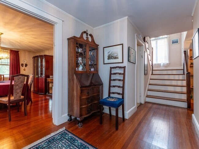 30 Stetson St, Unit 1 in Brookline, MA - Building Photo - Building Photo