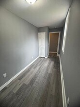 1315 Brown St-Unit -#1 in Davenport, IA - Building Photo - Building Photo